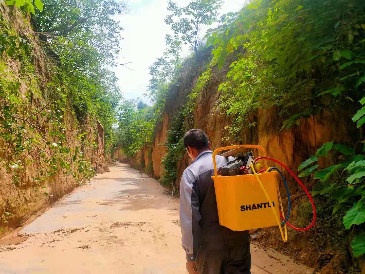 路總有盡頭 但山推服務(wù)永無止境！