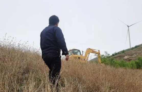 山推服務(wù)及時(shí)排除車輛故障